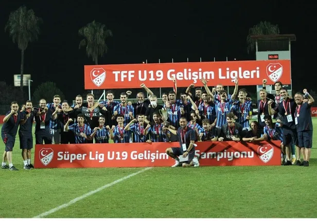 u19-gelisim-liginde-sampiyon-trabzonspor-1626209950295.jpeg