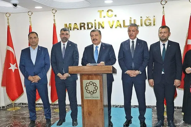 saglik-bakani-koca-recete-provokasyonuna-yanit-verdi-turkce-disinda-recete-yazilimi-soz-konusu-degildir-1693571151836.jpeg Sağlık Bakanı Koca 'reçete' provokasyonuna yanıt verdi: Türkçe dışında reçete yazılımı söz konusu değildir.-1