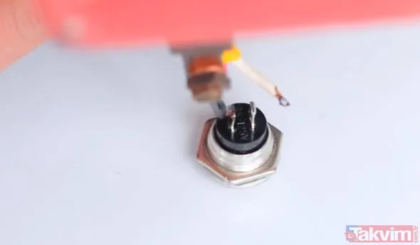 Bu Kırmızı Tuş Çalışmamıza Hayat Verecek.