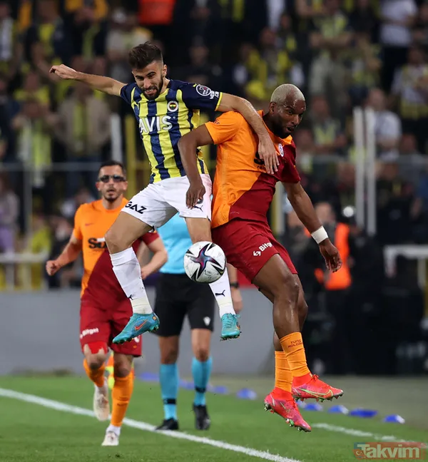Fenerbahçe - Galatasaray derbisinden ekrana yansımayan kareler! Nefes kesen mücadele... - 4
