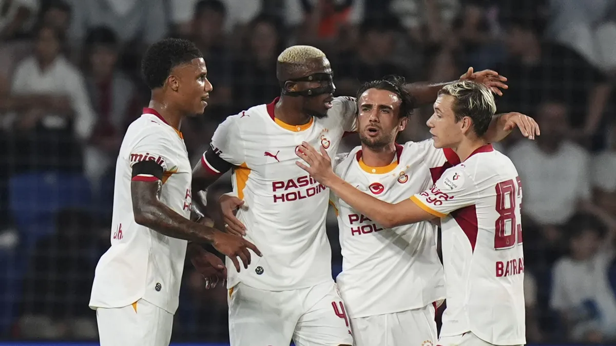 Galatasaray Başakşehir'i deplasmanda 3-2 devirdi! Şimdi sıra Sporting'de