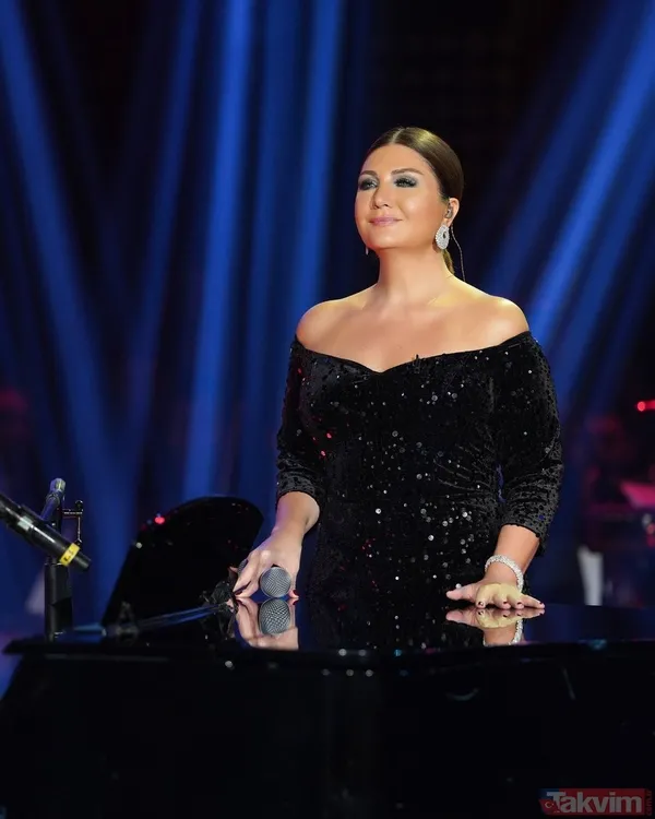 Hakan Altun’un partneri Sibel Can vücudunu saran elbisesiyle döktürdü! Hakan Ural’ın ‘yaşayan efsane’ dediği Sibel ortalığı salladı - 22