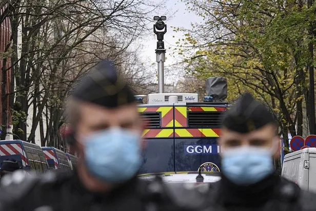 bm-fransayi-uyardi-guvenlik-yasa-tasarisi-muslumanlarin-fislenmesine-yol-acabilir-1607531194551.jpeg BM Fransa'yı uyardı: Güvenlik yasa tasarısı Müslümanların fişlenmesine yol açabilir-6