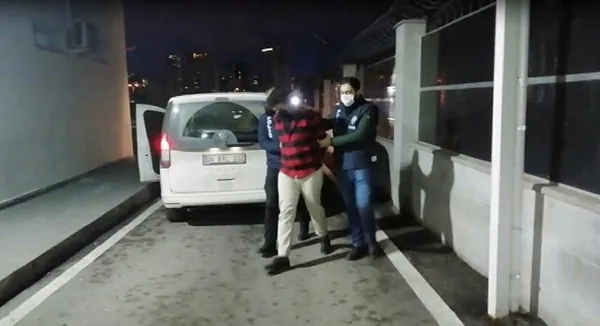 ankarada-teror-operasyonu-irak-uyruklu-9-deas-suphelisi-yakalandi-1642065051097.jpg Ankara'da terör operasyonu! Irak uyruklu 9 DEAŞ şüphelisi yakalandı-2