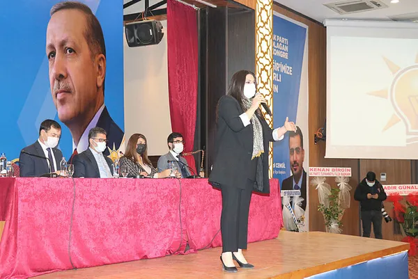 chp-genel-baskani-kemal-kilicdaroglunun-devletin-zirvesine-karsi-kustahlasmasina-tepki-milleti-anlamiyor-1610377453424.jpg CHP Genel Başkanı Kemal Kılıçdaroğlu'nun devletin zirvesine karşı küstahlaşmasına tepki: Milleti anlamıyor-2