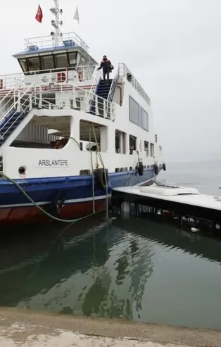 Malatya'da feribota yolcu taşıyan otobüs baraj gölüne düştü! Yaralıların sağlık durumu nasıl? Vali Şahin'den ilk açıklama