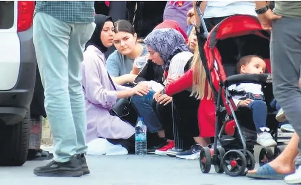 bozcaada-aciklarinda-yunanistan-hadsiz-girisim-3-turkun-de-bulundugu-ro-ro-gemisine-ates-actilar-yasam-haberle-1662851926031.jpeg Bozcaada açıklarında Yunanistan hadsiz girişim! 3 Türk’ün de bulunduğu Ro-Ro gemisine ateş açtılar | Yaşam haberleri-9