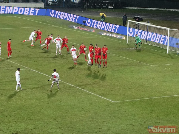 Spor yazarları A Milli Takım'ın Karadağ hezimetini yorumladı! Montella'ya ağır sözler! Kerem Aktürkoğlu için flaş yorum - 13