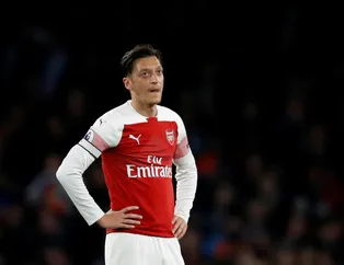 Mesut Özil'den şükür mesajı