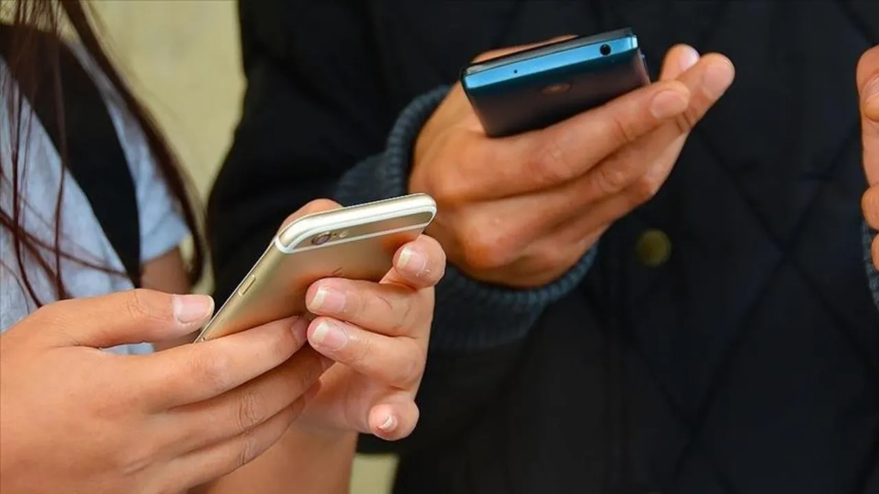 Cep telefonunda fatura şoku! Vatandaş isyan etti! BTK devreye girdi