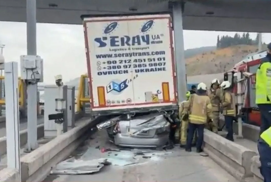 İstanbul Kurnaköy gişelerinde feci kaza!