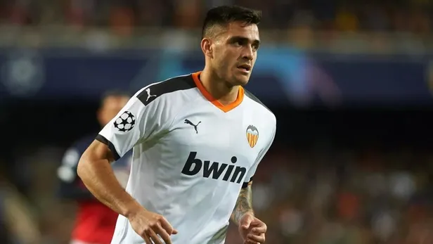 fenerbahce-yildiz-golcu-maxi-gomez-transferini-sonunda-tamamladi-1661816215982.jpeg Fenerbahçe yıldız golcü Maxi Gomez transferini sonunda tamamladı-5