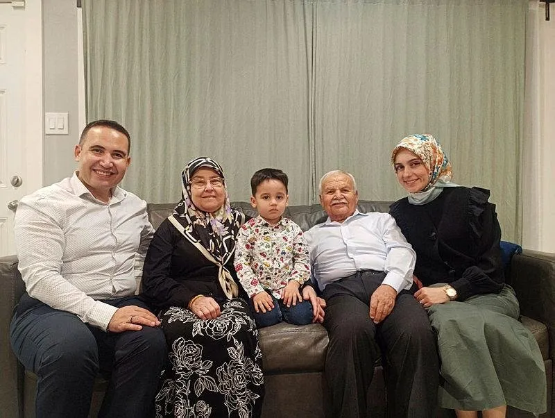 Alper Gezeravcı'nın ailesi 