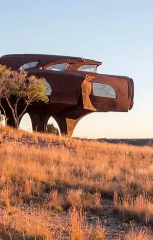 Mimar Robert Bruno’nun UFO evi