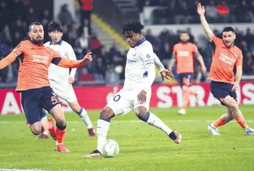 Başakşehir 6 dakikada dağıldı