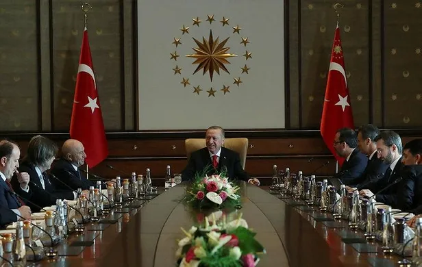 Başkan Erdoğan'dan kulüp başkanlarına net mesaj: Sorunları masada çözün, size yakışan budur-1