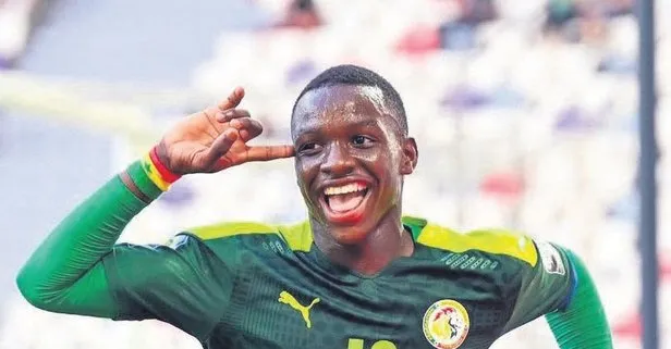 Genç yıldız Fenerbahçe'ye! Mane kendisi gelmeden Diouf'u getirtti