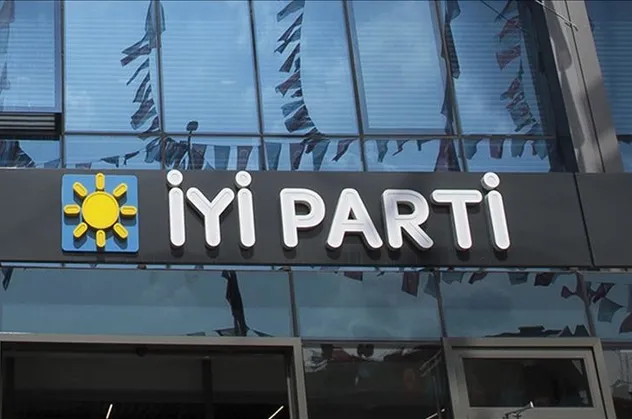 İYİ Parti'de istifa depremi!