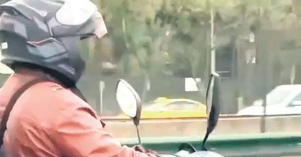 Kask kafalı! Bir baba, pusetteki bebeğini, motosikletinin önüne astı: Kilometrelerce yol aldı