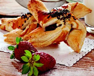 Çilekli Rüzgar Gülü Tarifi