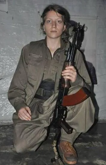 Öldürülen PKK’lı Yusuf Hacı Kod adlı Ali Yiğit'in üstünden Mahmur Kampı kimlik kartı çıktı!-5