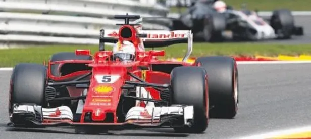 Ferrari Vettel ile nikah tazeledi
