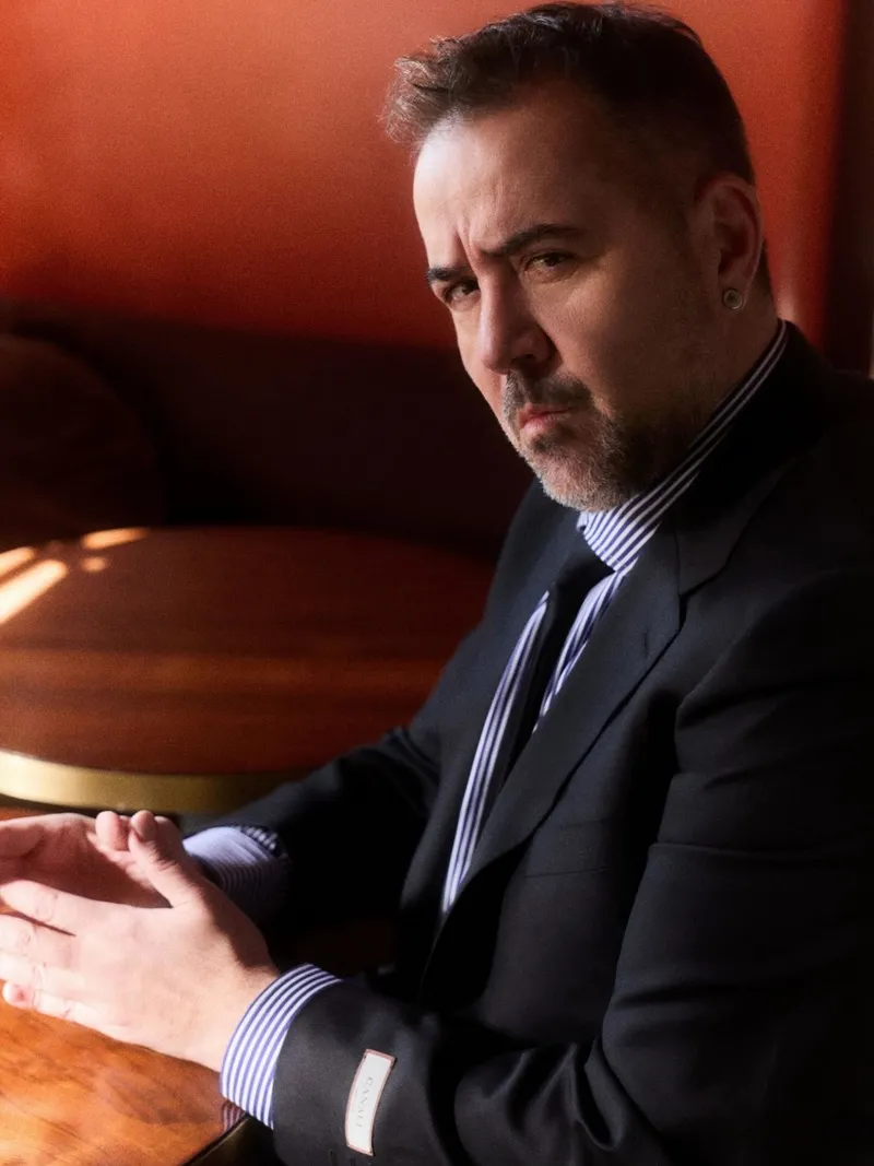 1776318864494.jpg Komedyen Ata Demirer’in sevme biçimi: "Annem bize bambaşka bir şey öğretti"-3