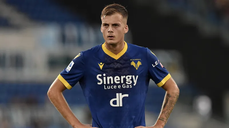 galatasaray-transferde-sezonu-aciyor-yildiz-futbolcu-aciklanarak-sov-baslayacak-1718082613892.jpg Galatasaray transferde sezonu açıyor! Yıldız futbolcu açıklanarak şov başlayacak...-15