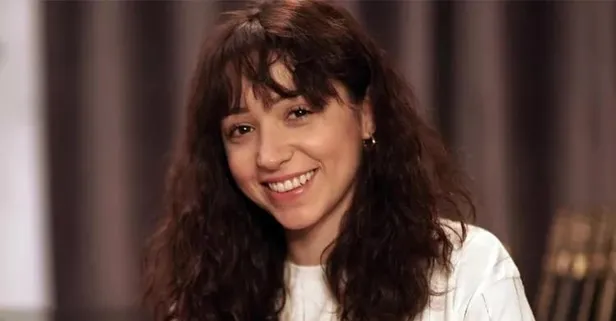 Türkçe aşkına! Zeynep Bastık kendi şarkıları sayesinde Türkçe öğrenen İspanyol hayranıyla tanıştı