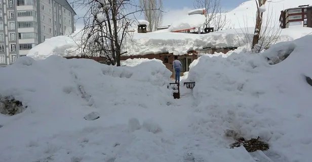 Bitlis'te çığ riski nedeniyle 40 ev boşaltıldı