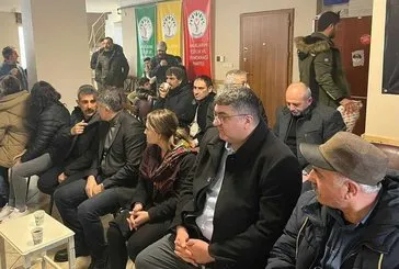 CHP heyeti DEM’in Öcalan nöbetinde!