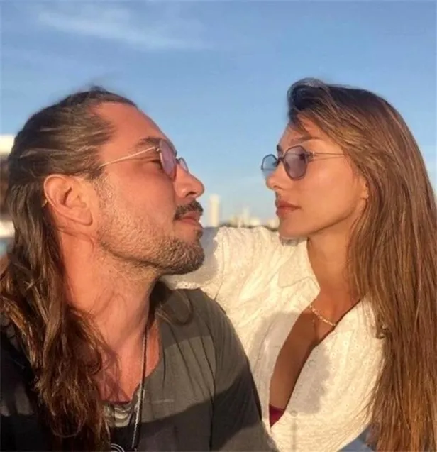 Şevval Şahin mavi bikinisiyle eli ayağı dolaştırdı! Eski sevgilisi yeni sevgilisini denize fırlatan estetikli Türkiye güzeli...-10