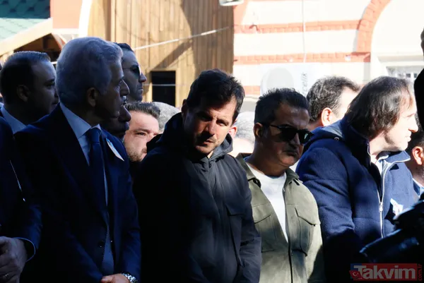 Fatih Terim'in acı günü! Annesi Nuriye Terim son yolculuğuna uğurlandı - 21