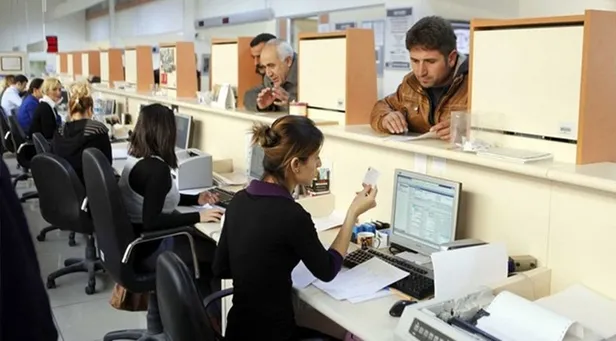 31-aralikta-noter-acik-mi-kaca-kadar-acik-31-aralikta-devlet-daireleri-acik-mi-kapali-mi-belediye-kaymakamlik-1640852794148.jpg 31 Aralık'ta bugün devlet daireleri açık mı kapalı mı? 31 Aralık'ta Noter açık mı, kaça kadar açık? Belediye, Kaymakamlık...-3