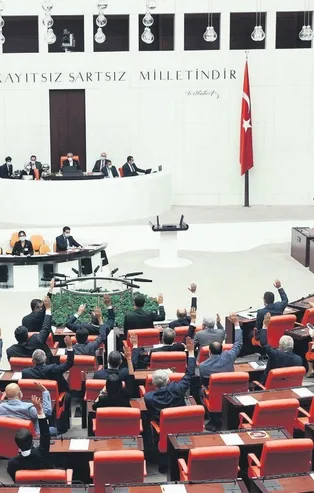 AK Parti anayasa önerisini yılbaşından önce sunacak: Dikkat çeken Kabine detayı