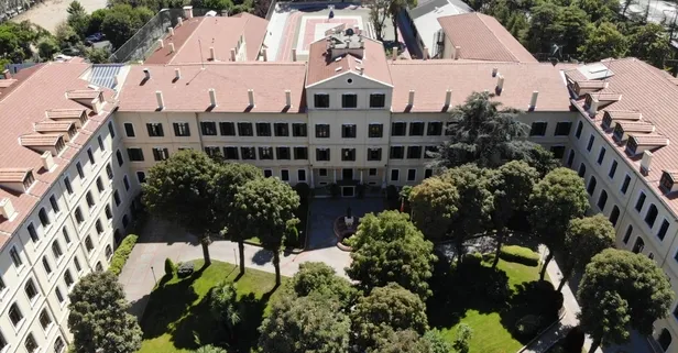 Son dakika: Rekabet Kurulu'ndan İstanbul'daki Saint-Joseph, Saint Benoit, Notre-Dame de Sion, Saint-Michel ve Sainte Pulcherie Fransız liselerine soruşturma