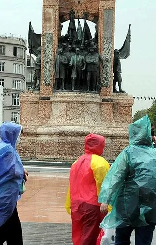 Kurban Bayramı'nda 3 gün yağmur sürprizi! Meteoroloji 5 günlük hava durumu tahminini paylaştı