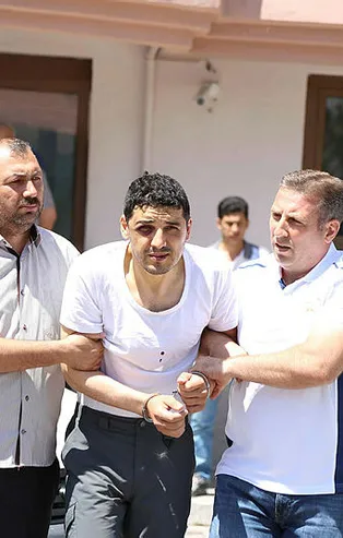 15 Temmuz'da milletin üstüne bomba yağdıranlara övgüler dizen Hakan Karakuş'a 79 kez ağırlaştırılmış müebbet hapis cezası