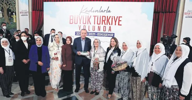 Başkan Erdoğan, Eskişehir’de Kadınlarla Büyük Türkiye Yolunda programında önemli mesajlar verdi