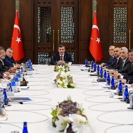 Ekonomi Yönetimi Külliye’de toplandı: Reform adımları hızlandırılacak