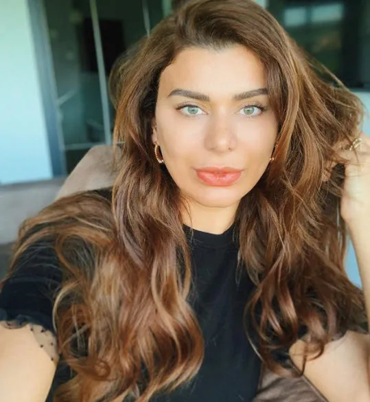 Ebru Şancı'dan çıplak fotoğrafları için ünlü gazeteci hakkında 'O eskiden kaldı şikayeti! Alpaslan Öztürk'ün eşi Ebru Şancı...-4