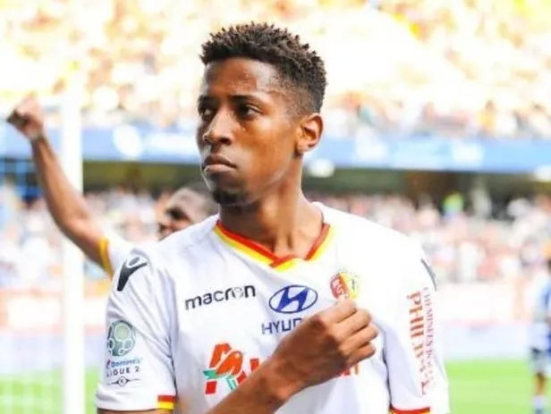 torino-besiktasin-genc-yildizi-ridvan-yilmaz-icin-teklifini-5-milyon-euroya-cikardi-1654726948704.jpeg Torino, Beşiktaş'ın genç yıldızı Rıdvan Yılmaz için teklifini 5 milyon Euro'ya çıkardı-4