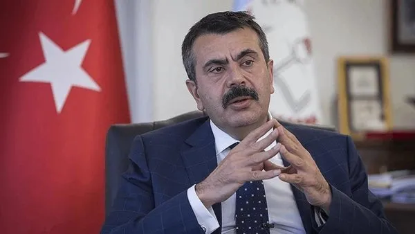 okullarda-kartli-gecis-sistemi-basliyor-1783440806670.jpg Okullarda kartlı geçiş dönemi: Velilerin bilmesi gereken 10 soru-4