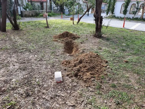 apartta-korkunc-cinayet-alman-sevgilisini-kiskandi-arkadasini-oldurup-cinsel-organini-kesti-cesedi-gommek-icin-1643455535228.jpg Apartta korkunç cinayet! Alman sevgilisini kıskandı, arkadaşını öldürüp cinsel organını kesti! Cesedi gömmek için...-4