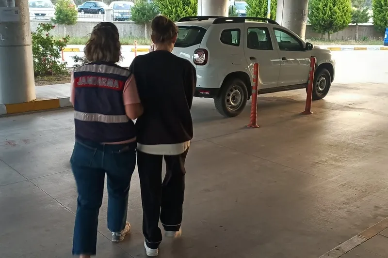 Son dakika: DHKP-C ve MLKP terör örgütlerine operasyon: 30 gözaltı-4