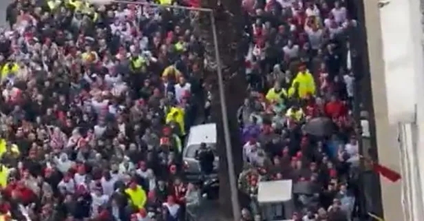 CHP'li İzmir Büyükşehir Belediyesi çalışanları sokaklara döküldü! Kentte hayat duracak: ESHOT şoförleri iş bıraktı
