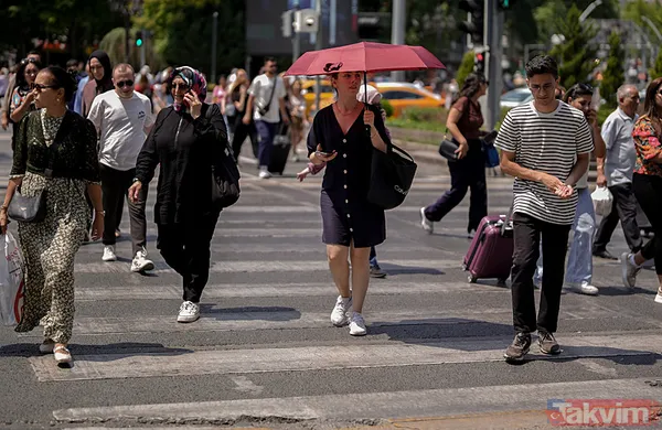 Karadeniz'in nemi İstanbul'da! Meteoroloji'den 4 günlük uyarı geldi: Poyraz sıcaklığı frenlese de serinlik getirmeyecek - 14