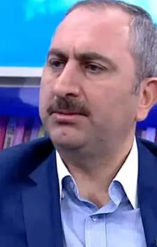 Adalet Bakanı Abdülhamit Gül'den Nissan'ın eski CEO'sunun kaçışına ilişkin flaş açıklama