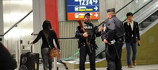 Paris’te terör alarmı! Havalimanı boşaltıldı