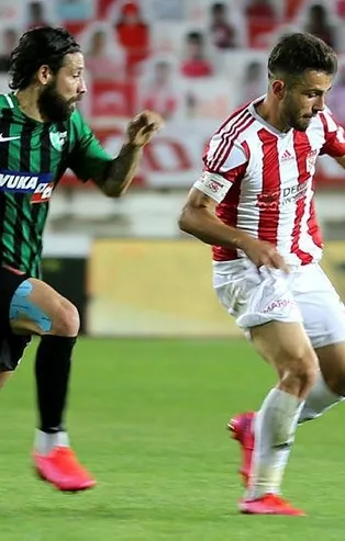 Sivas zirve takibini sürdürdü | MAÇ SONUCU: Sivasspor 1-0 Denizlispor